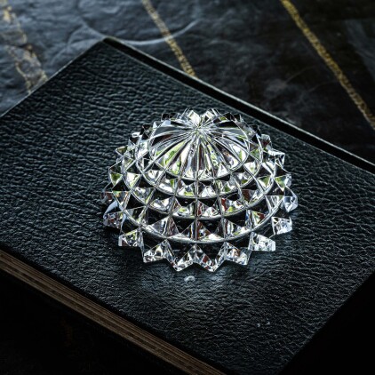 Volere Cut Crystal Paperweight