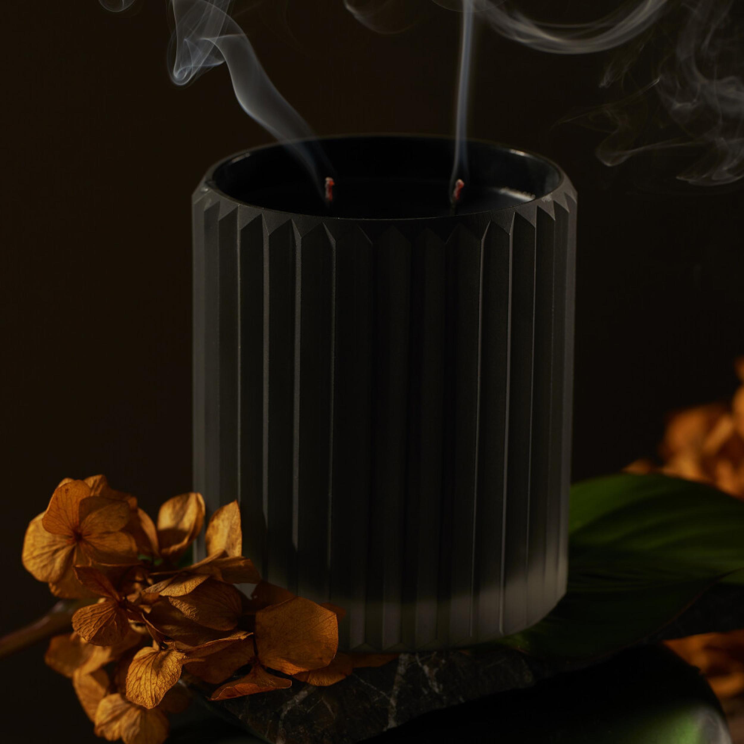 Tabacco & Pelle 2 Wick Black Soy Candle 450 gr