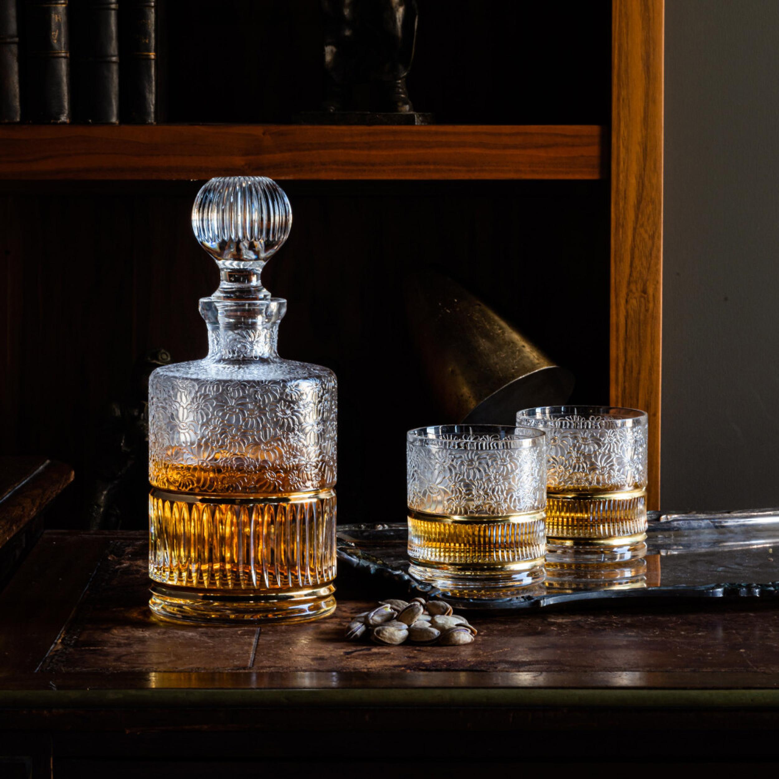 D'oro Cut Crystal Whiskey Decanter